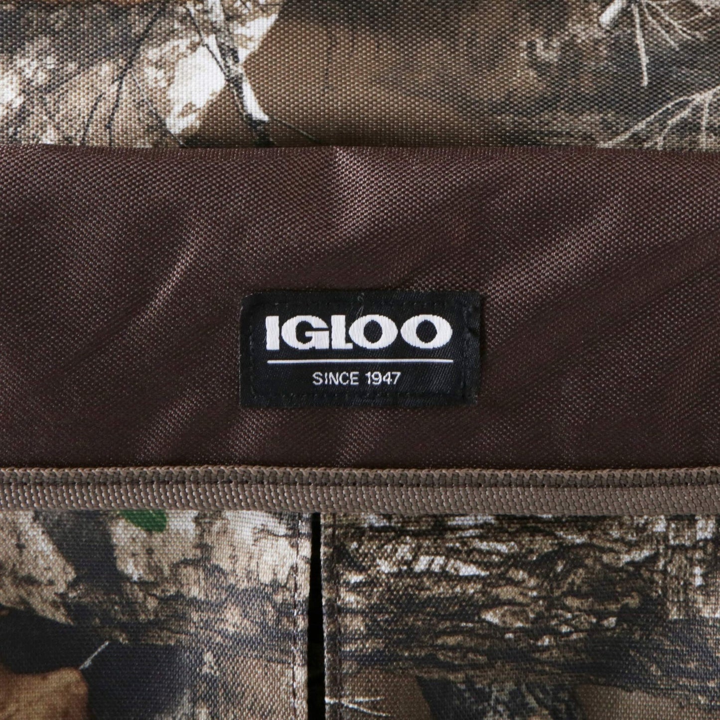 new Use Igloo Realtree Gizmo 30 Can Backpack Cooler With Side Mesh Hydration Pockets