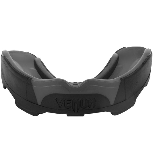 new Venum Predator Mouthguard - Black/Black